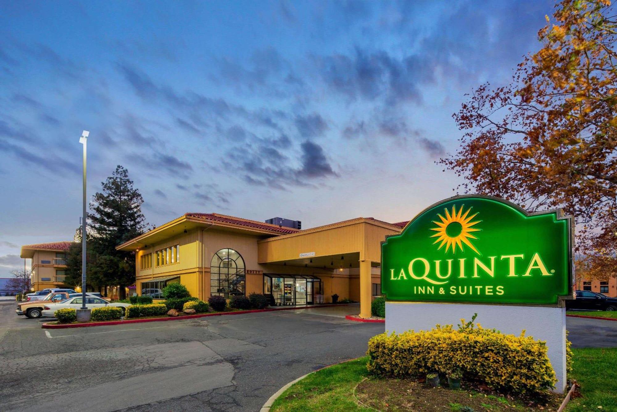 La Quinta By Wyndham Oakland - Hayward Hotel Exterior photo